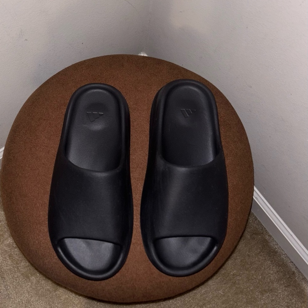Adidas “Yeezy” Slides Onyx